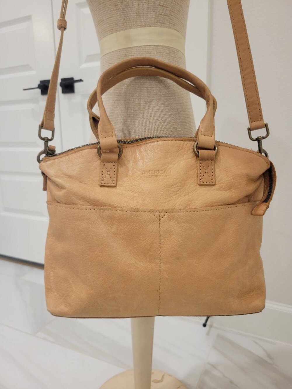American Leather Co. Genuine Leather Convertible Tote Crossbody Bag Tan